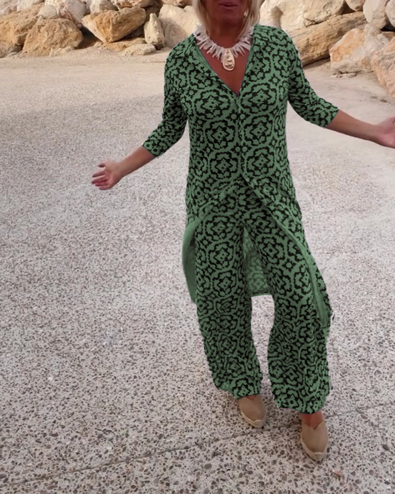 Gavriella | Women’s Geometric V-Neck Two-Piece Set