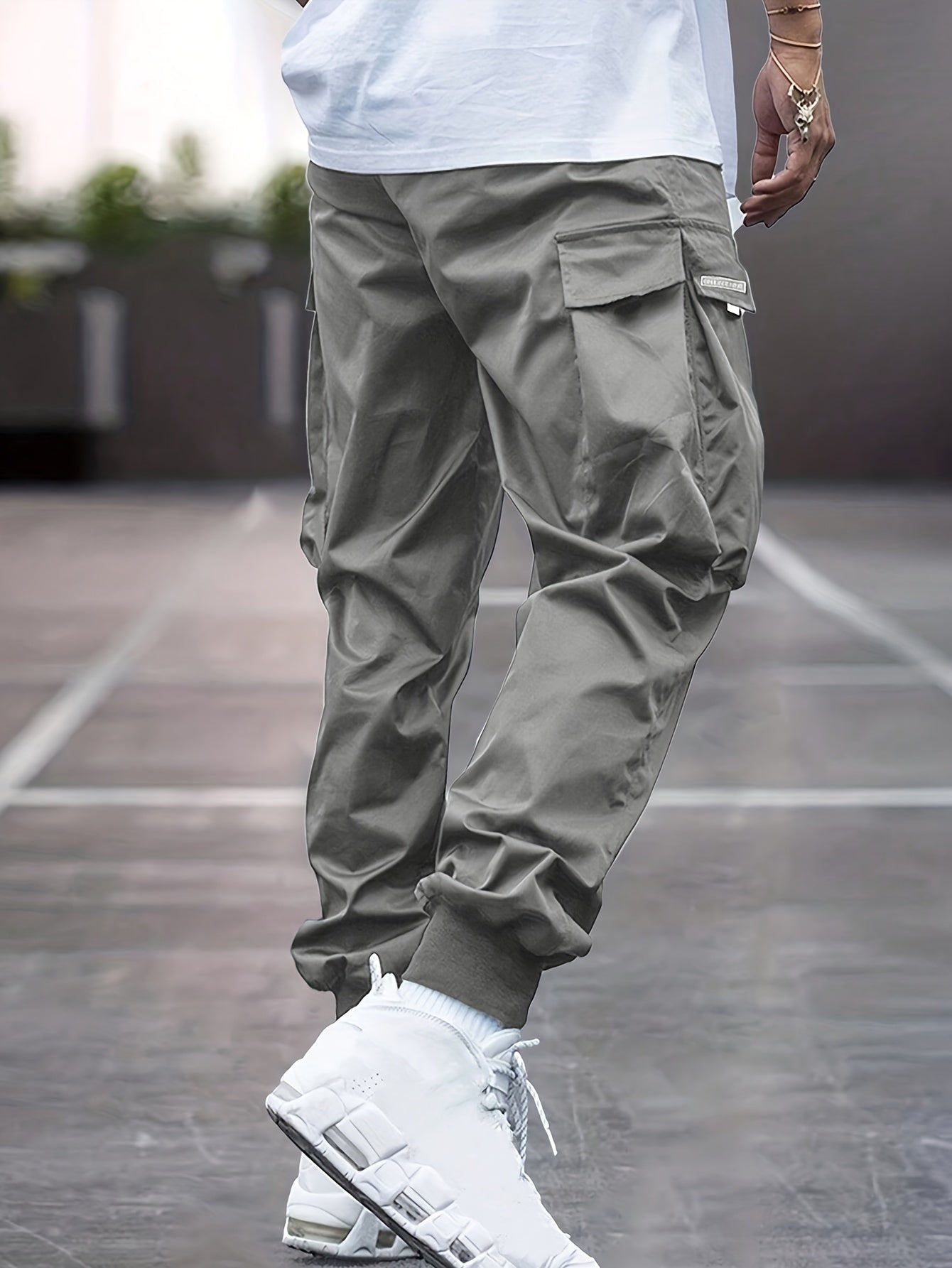 Oliver | Men’s Cuffed Ankle Cargo Jogger Pants