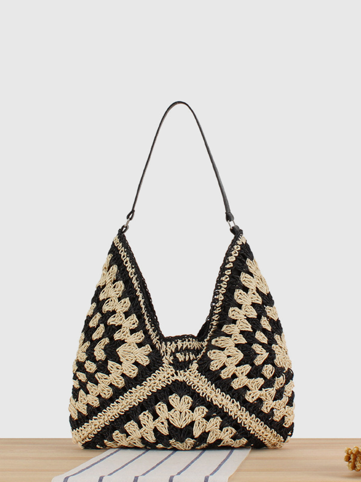 Valerija | Women’s Crochet Shoulder Bag