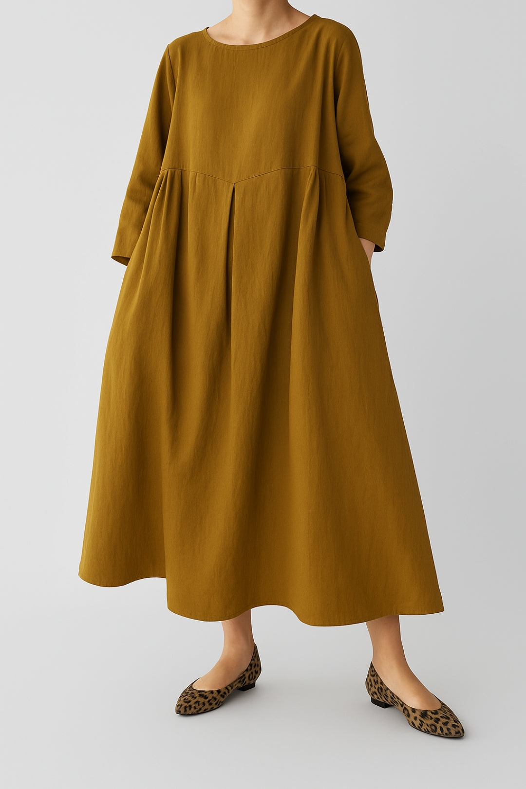 Dany | Women’s Pleated Midi Dress